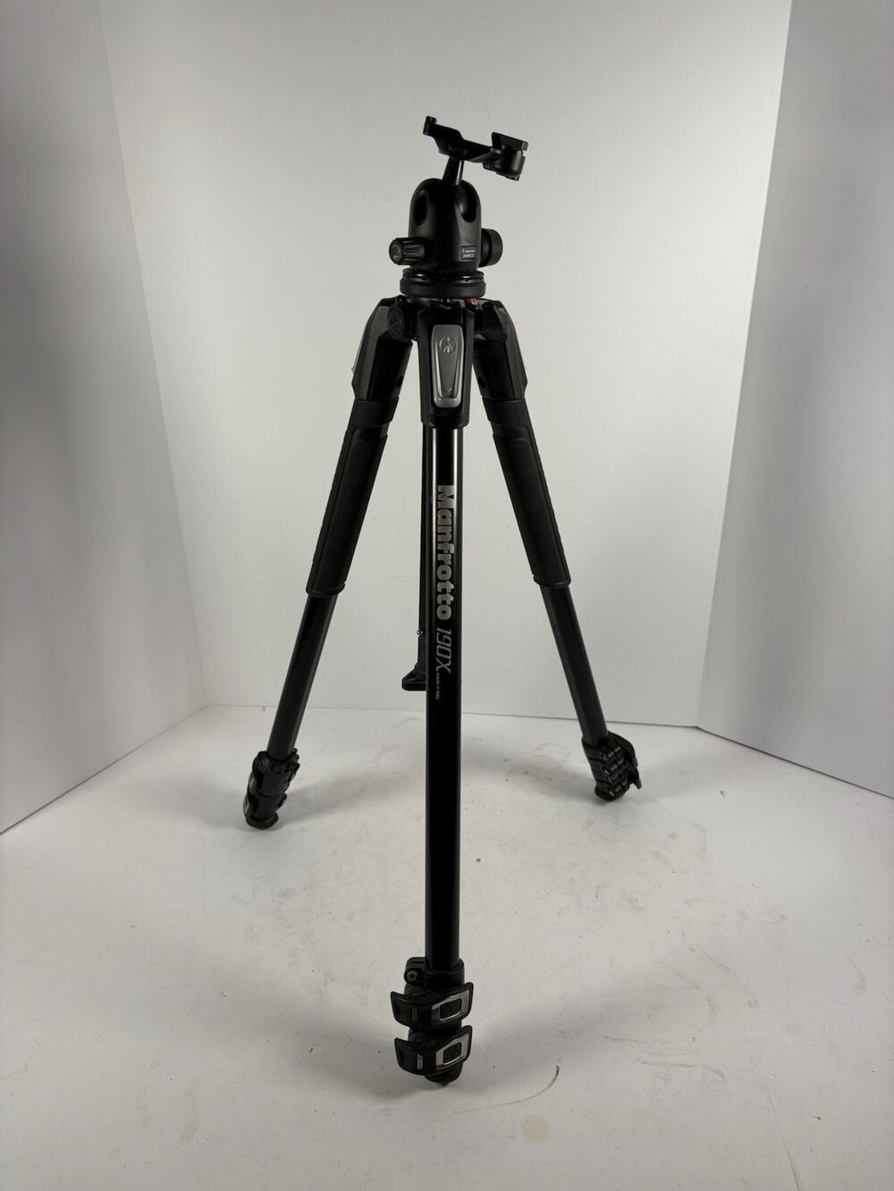 Manfrotto 190X Tripod 496RC2 Ball Head RC2 Quick Release Made Italy DSLR